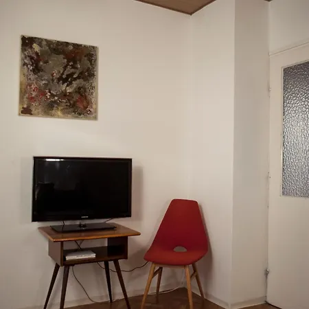 Endretro Apartment