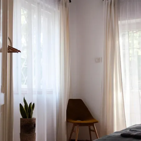 Endretro Apartment